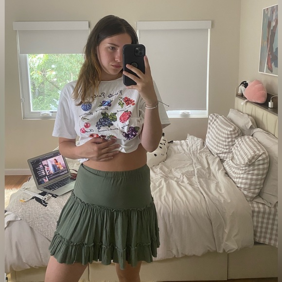 PRINCESS POLLY GREEN SKIRT - Picture 1 of 5